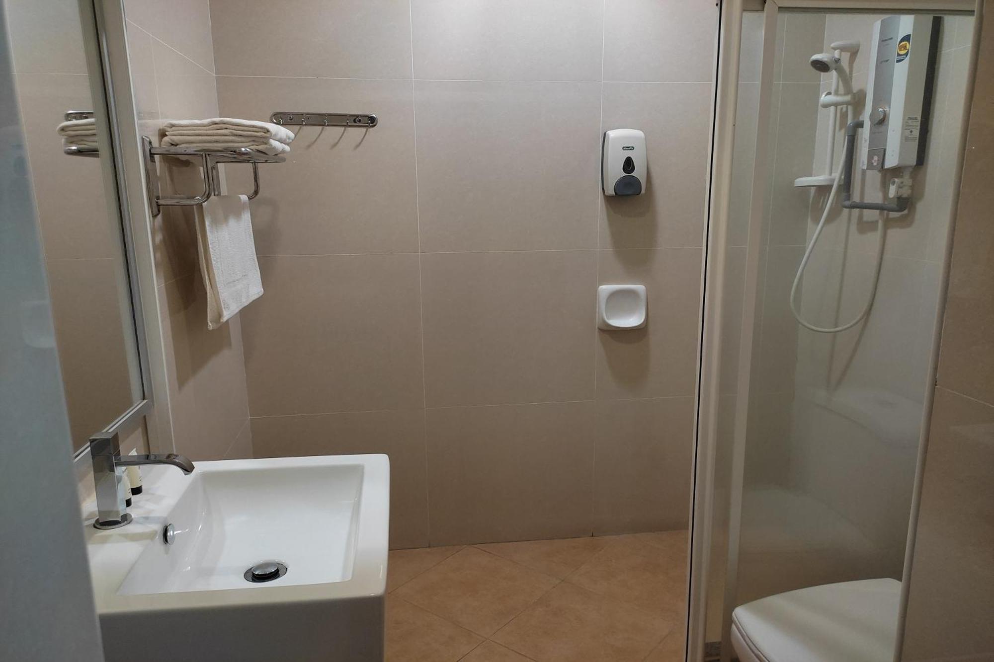 Hotel D'New 1 Kk Sabah Donggongon Ngoại thất bức ảnh